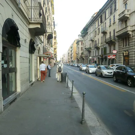 Milano's Moscova Apartment