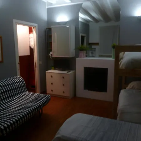 Milano's Moscova Apartment